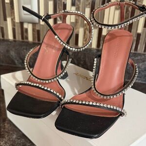Elegant Black Sandals with Rhinestone Accents